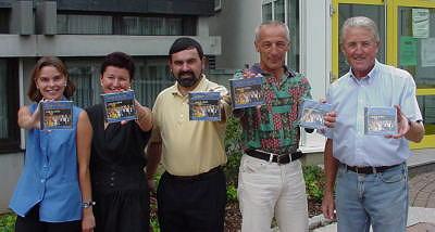 Übergabe.jpg (19911 Byte)